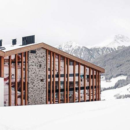 Hotel Panoramic Lotsch Sarentino Exterior foto
