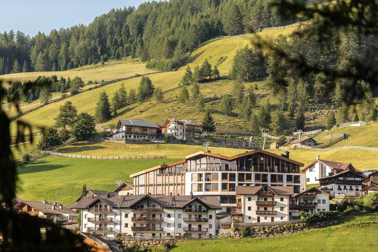 Hotel Panoramic Lotsch Sarentino Exterior foto